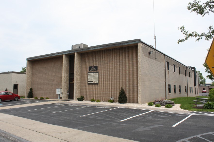 More Photos Of 550 Cleveland Ave, Chambersburg Office For Lease