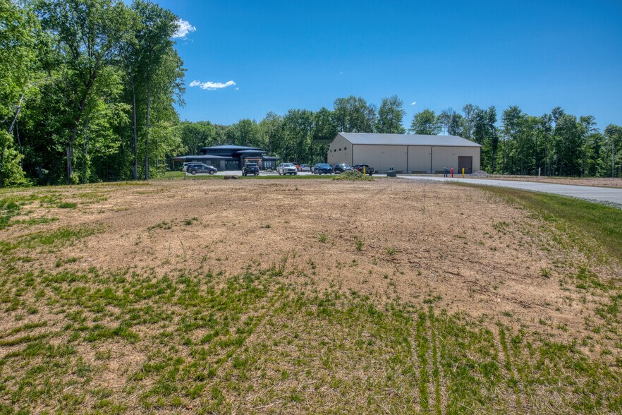 More Photos Of 192 Thunder Rd, Williamstown Land For Lease