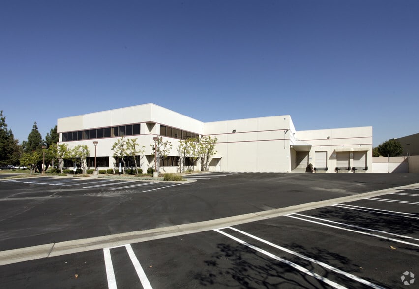 Primary Photo Of 9440 Norwalk Blvd, Santa Fe Springs Warehouse For Lease