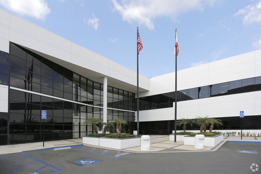 Primary Photo Of 2355 Main St, Irvine Office For Lease