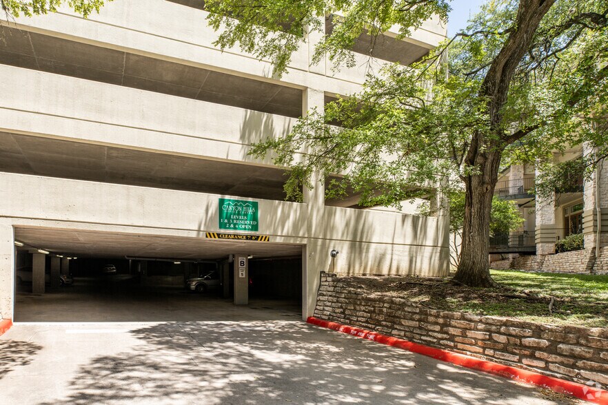 More Photos Of 11211 Taylor Draper Ln, Austin Office For Lease