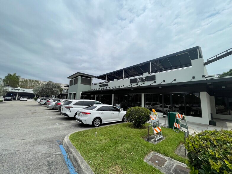 More Photos Of 12655-12753 S Dixie Hwy, Miami Unknown For Lease
