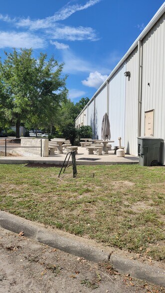 More Photos Of 270 Crossway Rd, Tallahassee Warehouse For Sale