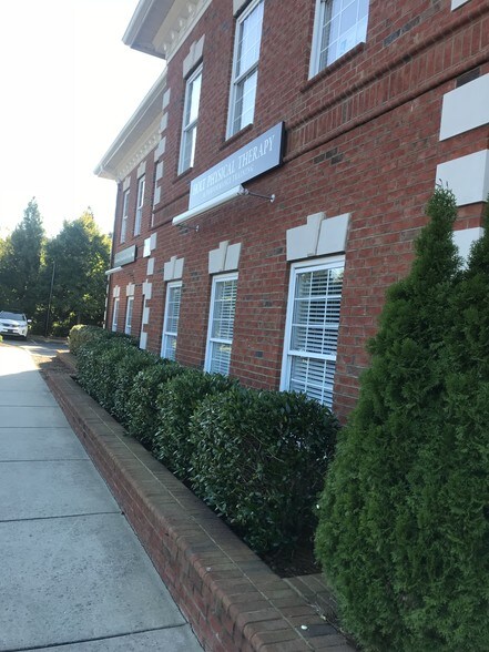 More Photos Of 8470 Falls Of Neuse Rd, Raleigh Medical For Lease
