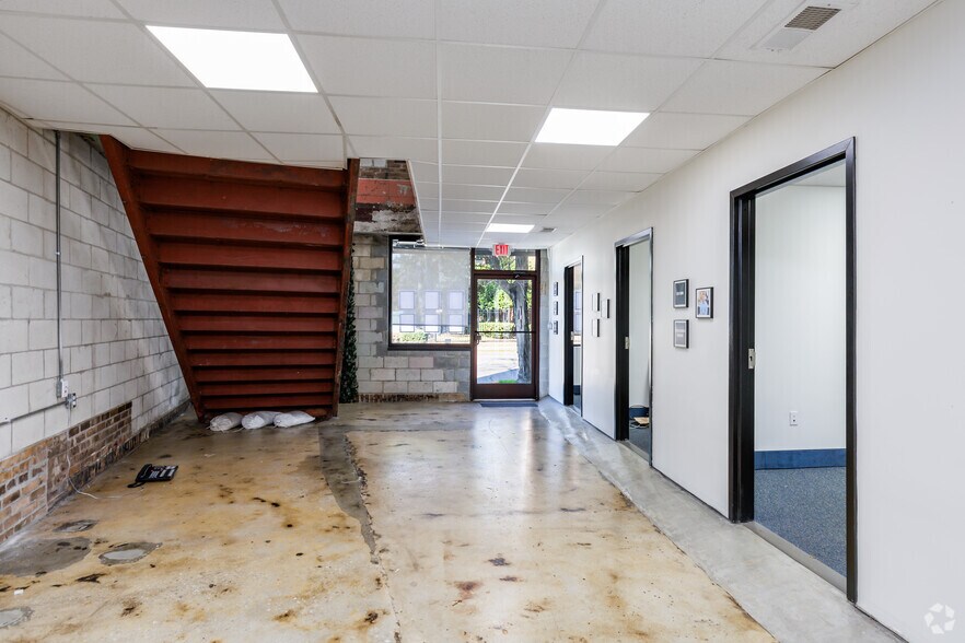 More Photos Of 900 Granby St, Norfolk Office For Lease