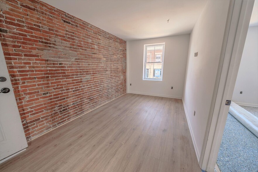 More Photos Of 37-39 E Main St, Searsport Storefront Retail Office For Sale