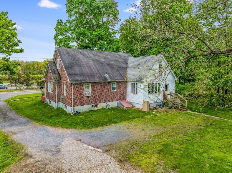 More Photos Of 88 Route 173 W, Hampton Lodge Meeting Hall For Sale