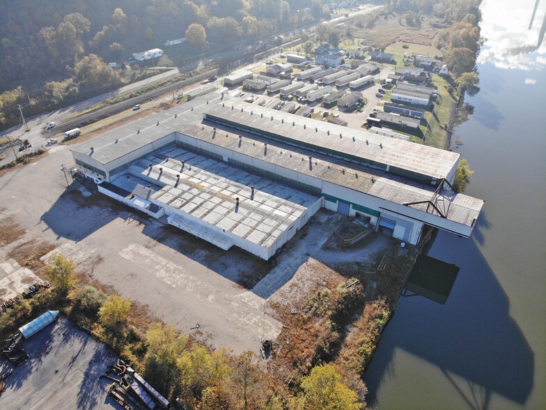 Primary Photo Of 64 Waterway Dr, Poca Distribution For Lease