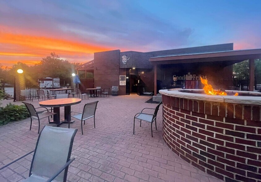 More Photos Of 11200 W 129th Ave, Cedar Lake Bar For Lease