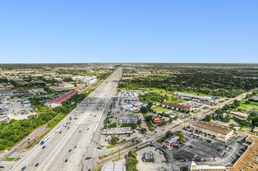 More Photos Of 17550 Northwest Fwy, Houston Hotel For Sale