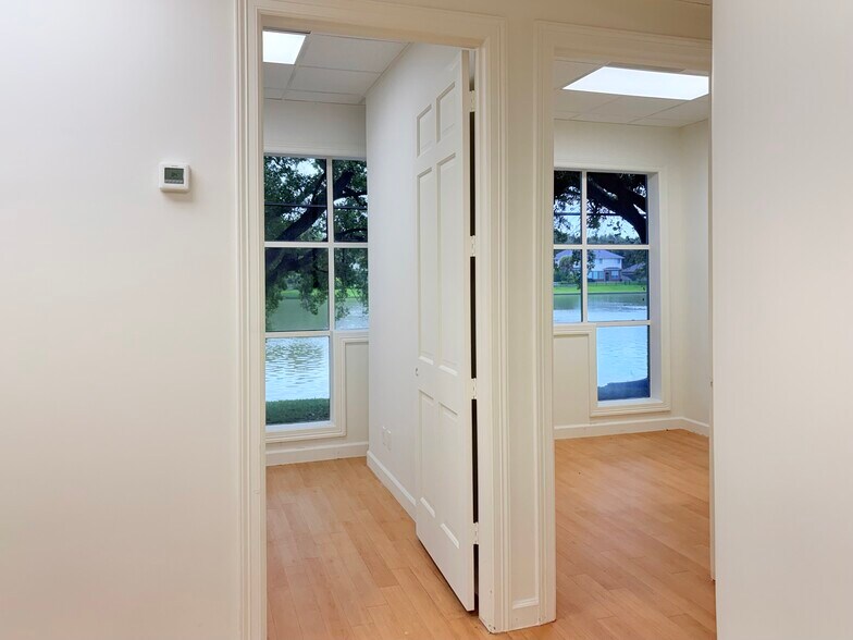 More Photos Of 3425 Hwy 6, Sugar Land Medical For Lease