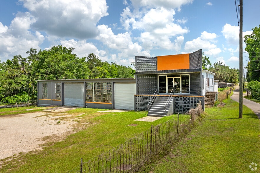 Primary Photo Of 765 E Washington St, Monticello Auto Repair For Sale