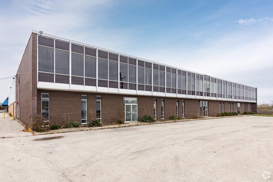 Primary Photo Of 610 N York Rd, Bensenville Warehouse For Lease