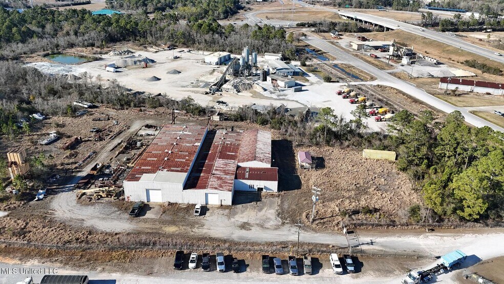 Primary Photo Of 5309 Industrial Rd, Pascagoula Warehouse For Sale