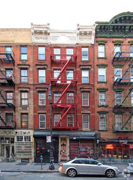 More Photos Of 168 Ludlow St, New York Apartments For Lease