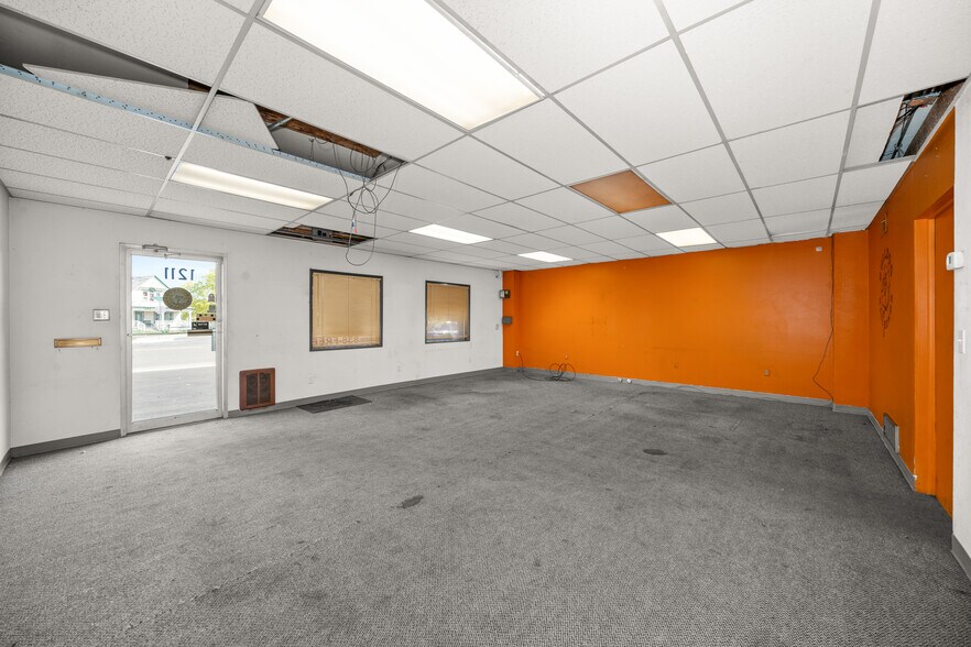More Photos Of 1211 W Northwest Blvd, Spokane General Retail For Sale