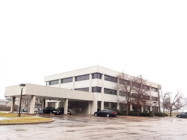 More Photos Of 1300 Greenbrook Blvd, Hanover Park Office For Sale