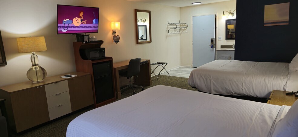 More Photos Of 3111 N US 23, Oscoda Hotel For Sale