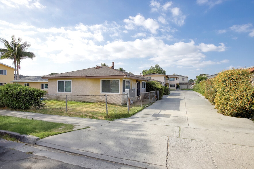 Primary Photo Of 6029 Live Oak St, Bell Gardens Apartments For Sale