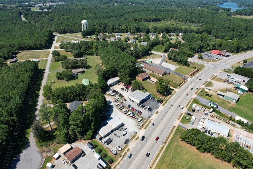 More Photos Of 6895 Highway 9, Inman Auto Repair For Sale