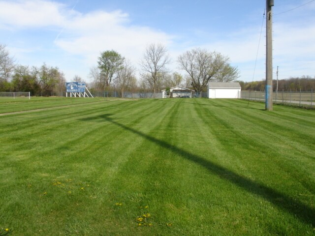 More Photos Of 464 E Livingston Ave, Crestline Sports And Entertainment For Sale