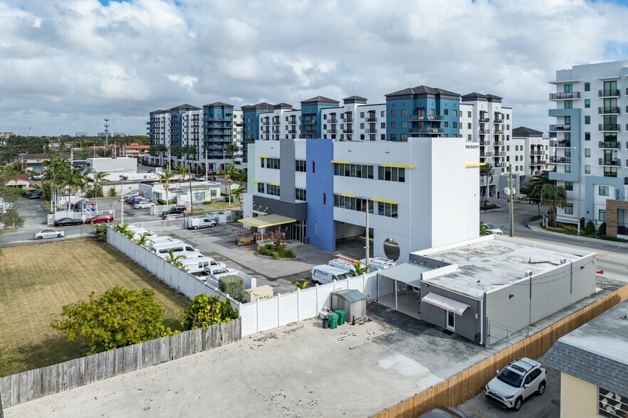 More Photos Of 2200 SW 67th Ave, Miami Medical For Sale