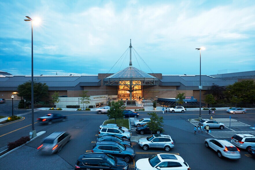 More Photos Of 7 Backus Ave, Danbury Unknown For Lease