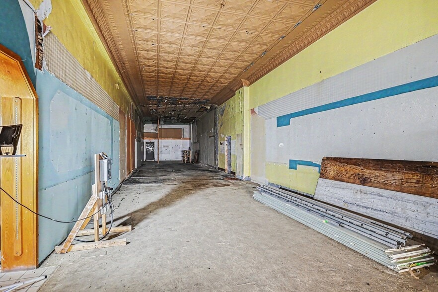 More Photos Of , Bay City General Retail For Sale