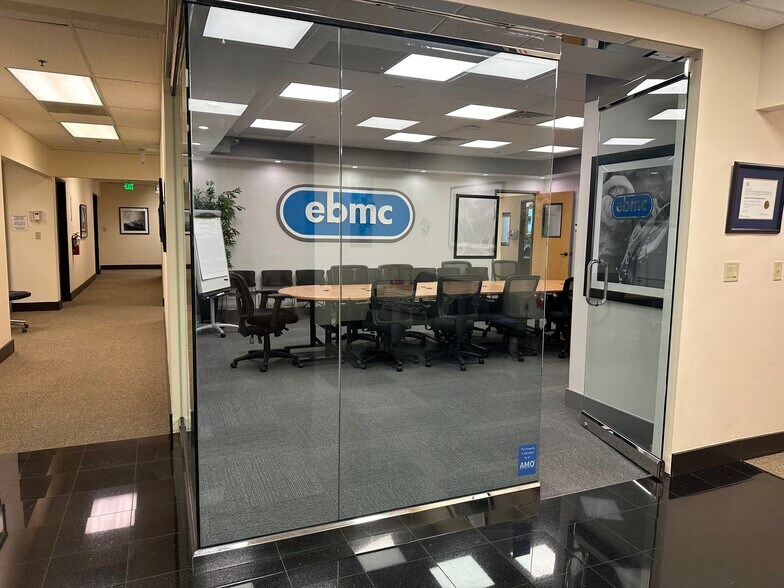 More Photos Of 5011 Meadowood Mall Cir, Reno Office For Sale