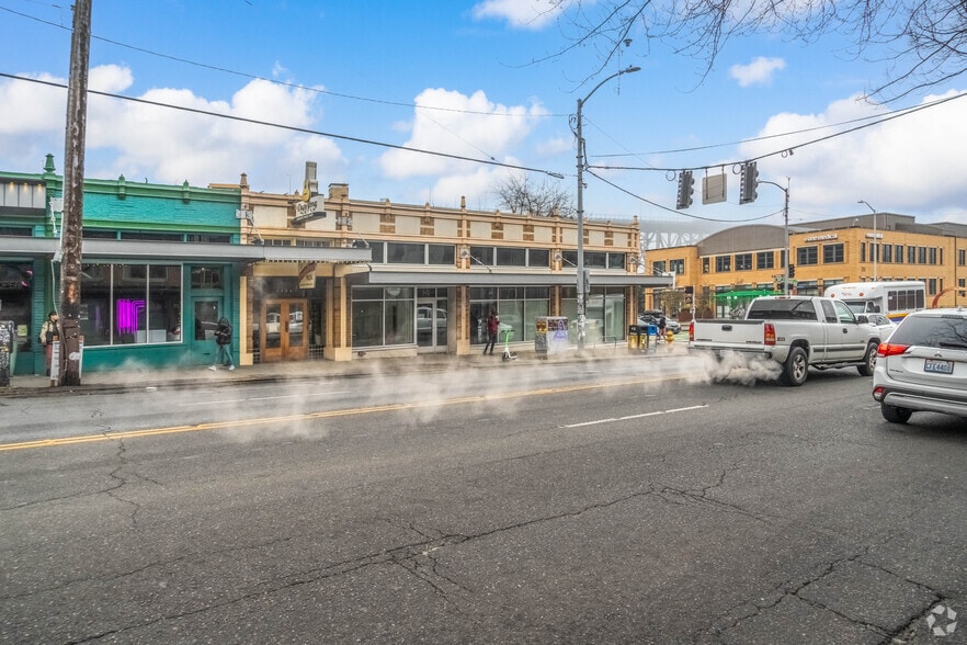 More Photos Of 3400 Fremont Ave N, Seattle General Retail For Lease