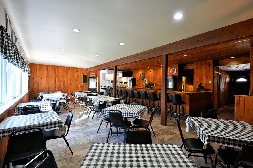 More Photos Of 23694 Clam Lake Rd, Clam Lake Restaurant For Sale