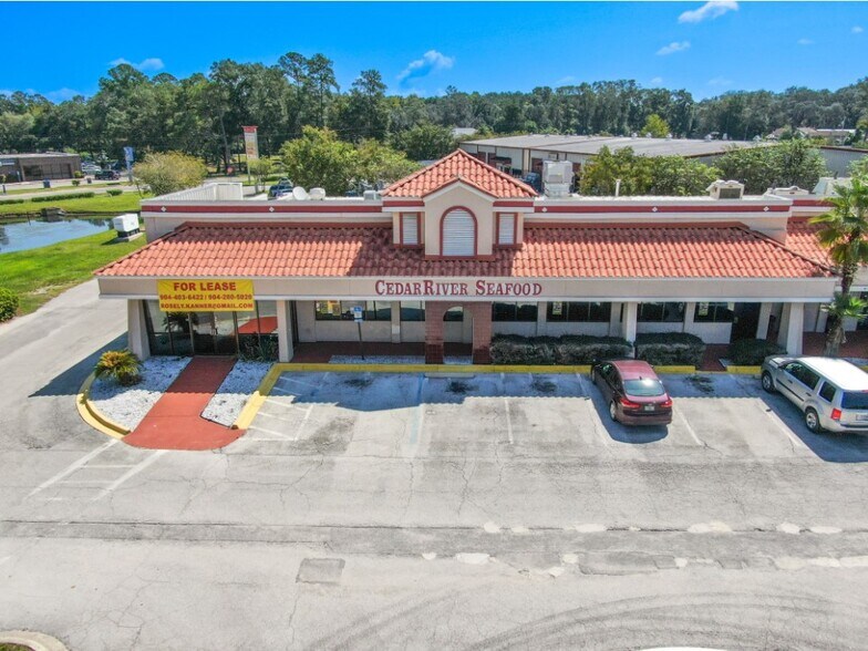 Primary Photo Of 2475 Blanding Blvd, Middleburg General Retail For Lease