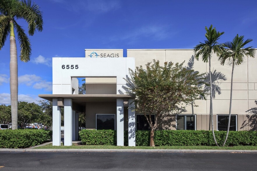 More Photos Of 6535 Nova Dr, Davie Unknown For Lease