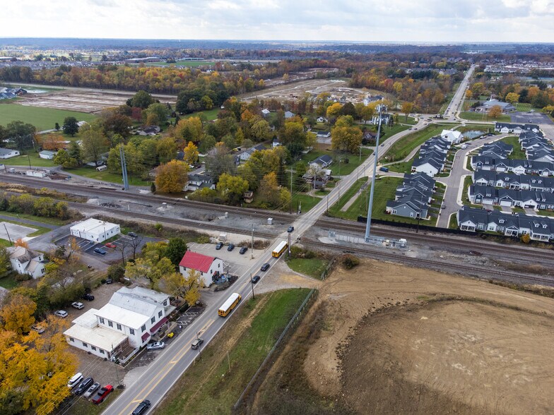 More Photos Of 1550 Lewis Center Rd, Lewis Center Freestanding For Sale