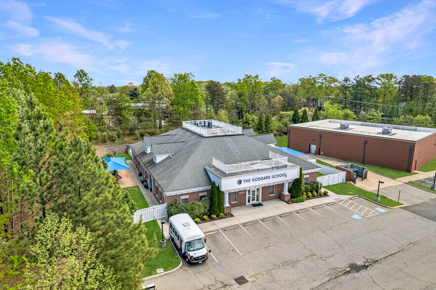 More Photos Of 12405 Cape Cod Ct, Lake Ridge Daycare Center For Sale