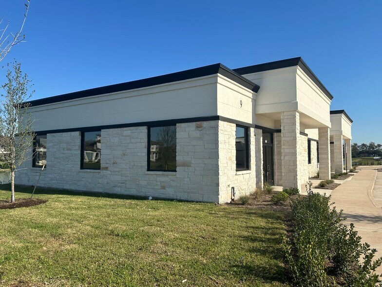 More Photos Of 5501 Cabrera Dr, Sugar Land Unknown For Lease