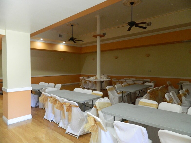 More Photos Of 6915 Foothill Blvd, Tujunga Restaurant For Lease