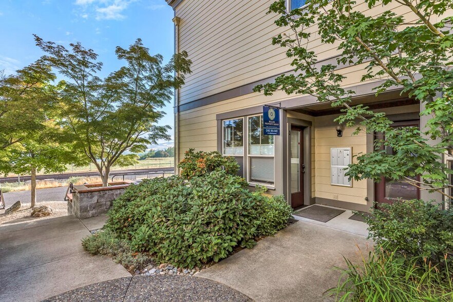 More Photos Of 545 A St, Ashland Apartments For Sale