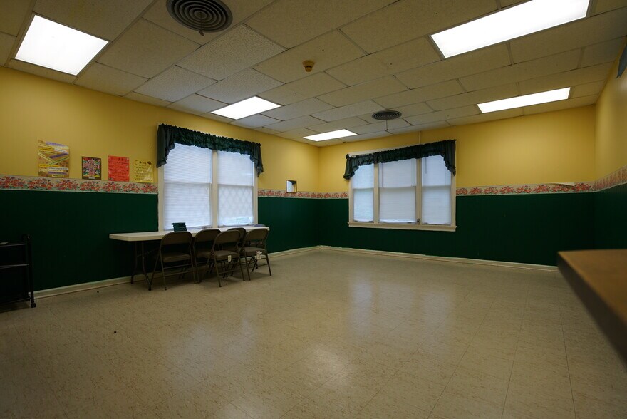 More Photos Of 4323 Primrose Rd, Columbus Religious Facility For Sale