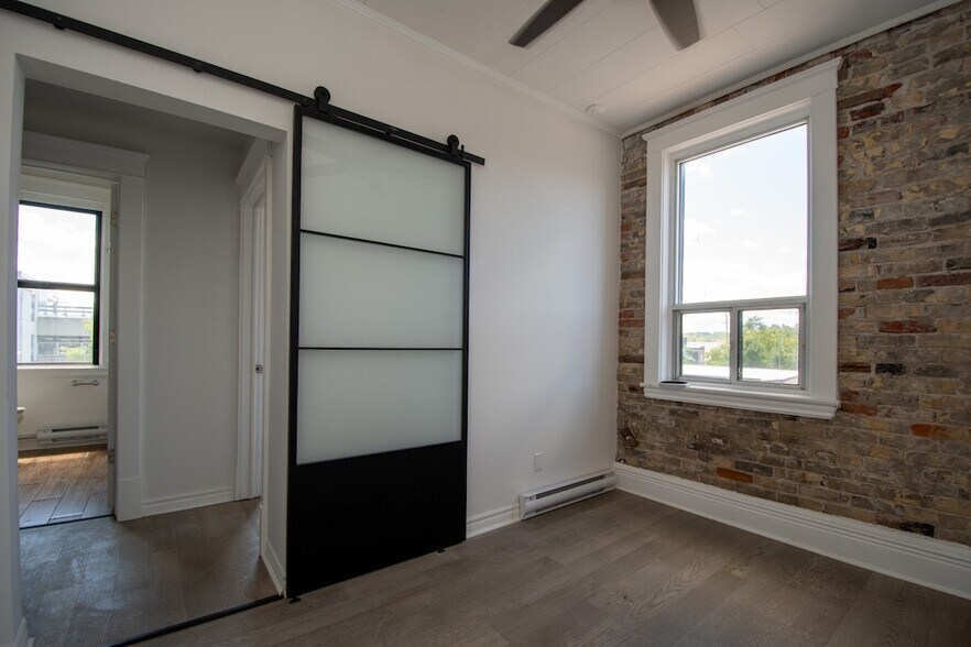 More Photos Of 197 Hunter St W, Peterborough Storefront Retail Residential For Sale