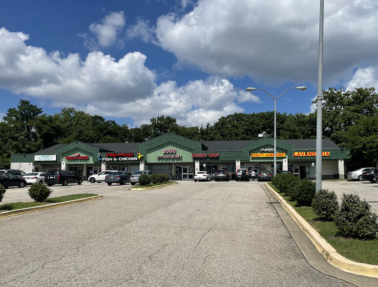 Primary Photo Of 8000 Martin Luther King Jr Hwy, Lanham Storefront For Lease