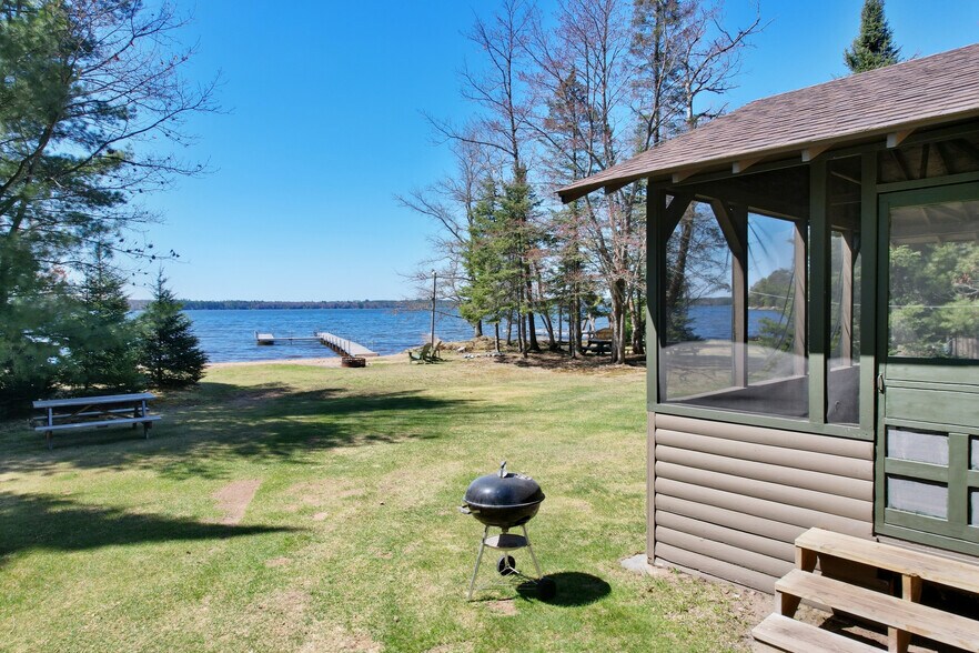 More Photos Of 8475 Hillcrest Ln, Saint Germain Hotel For Sale