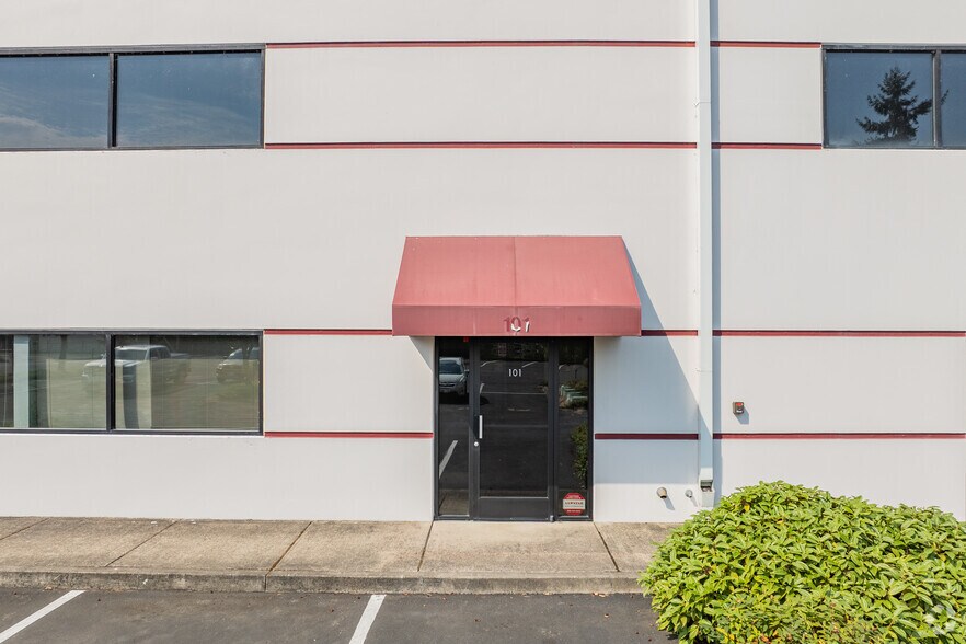 More Photos Of 1304 NE 154th St, Vancouver Warehouse For Lease