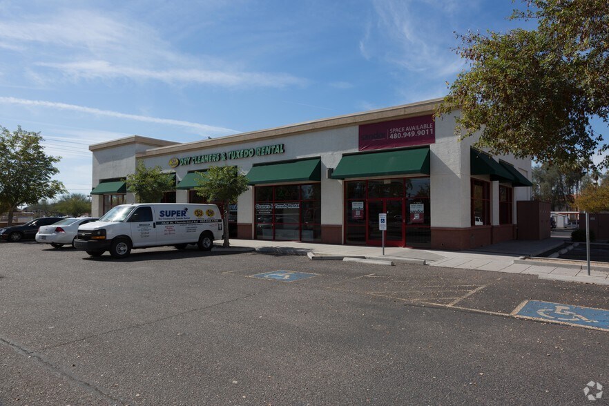 Primary Photo Of 2828 W Thunderbird Rd, Phoenix General Retail For Lease