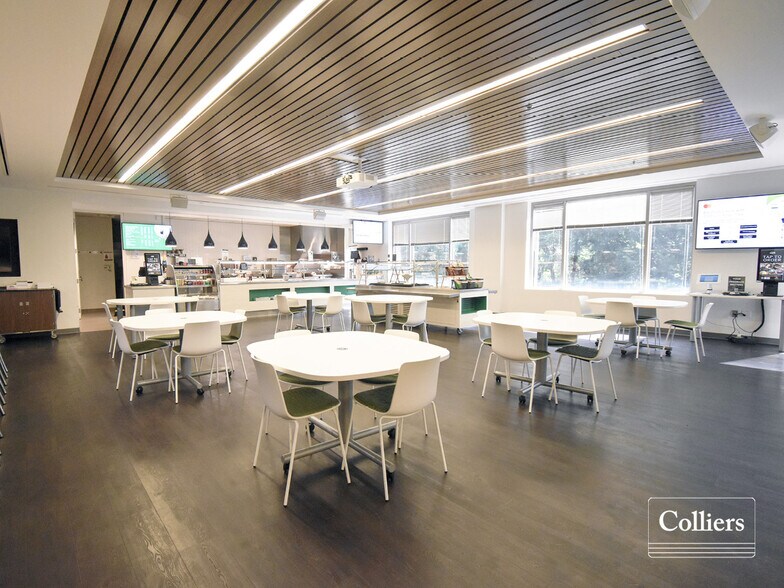 More Photos Of 5555 Winghaven Blvd, O'Fallon Office For Lease