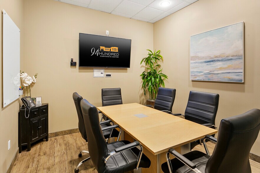 More Photos Of 9375 E Shea Blvd, Scottsdale Coworking Space