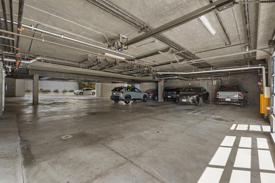 More Photos Of 738 S Ogden Dr, Los Angeles Apartments For Sale