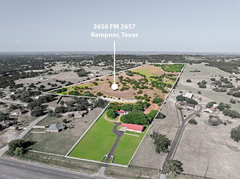 More Photos Of 3676 FM2657, Kempner Specialty For Sale