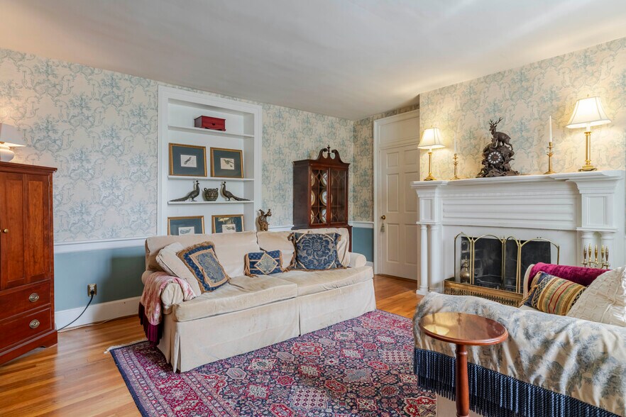 More Photos Of 610 New Hope Rd, Staunton Specialty For Sale