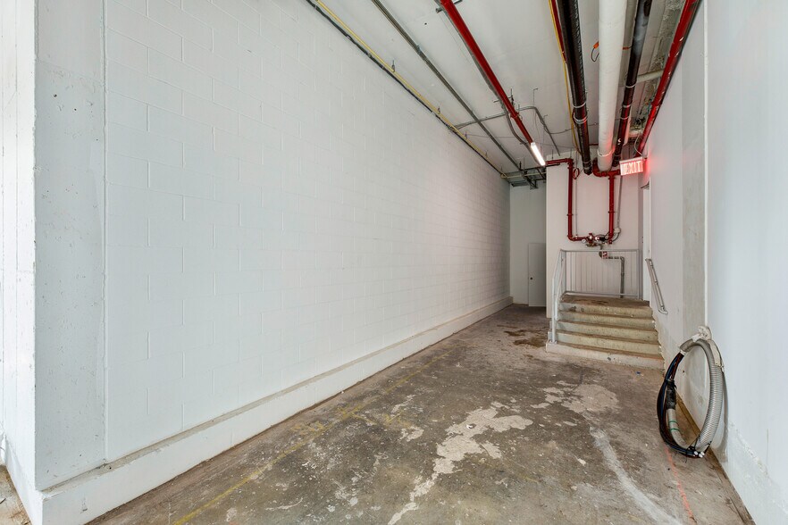 More Photos Of 737 4th Ave, Brooklyn Apartments For Lease